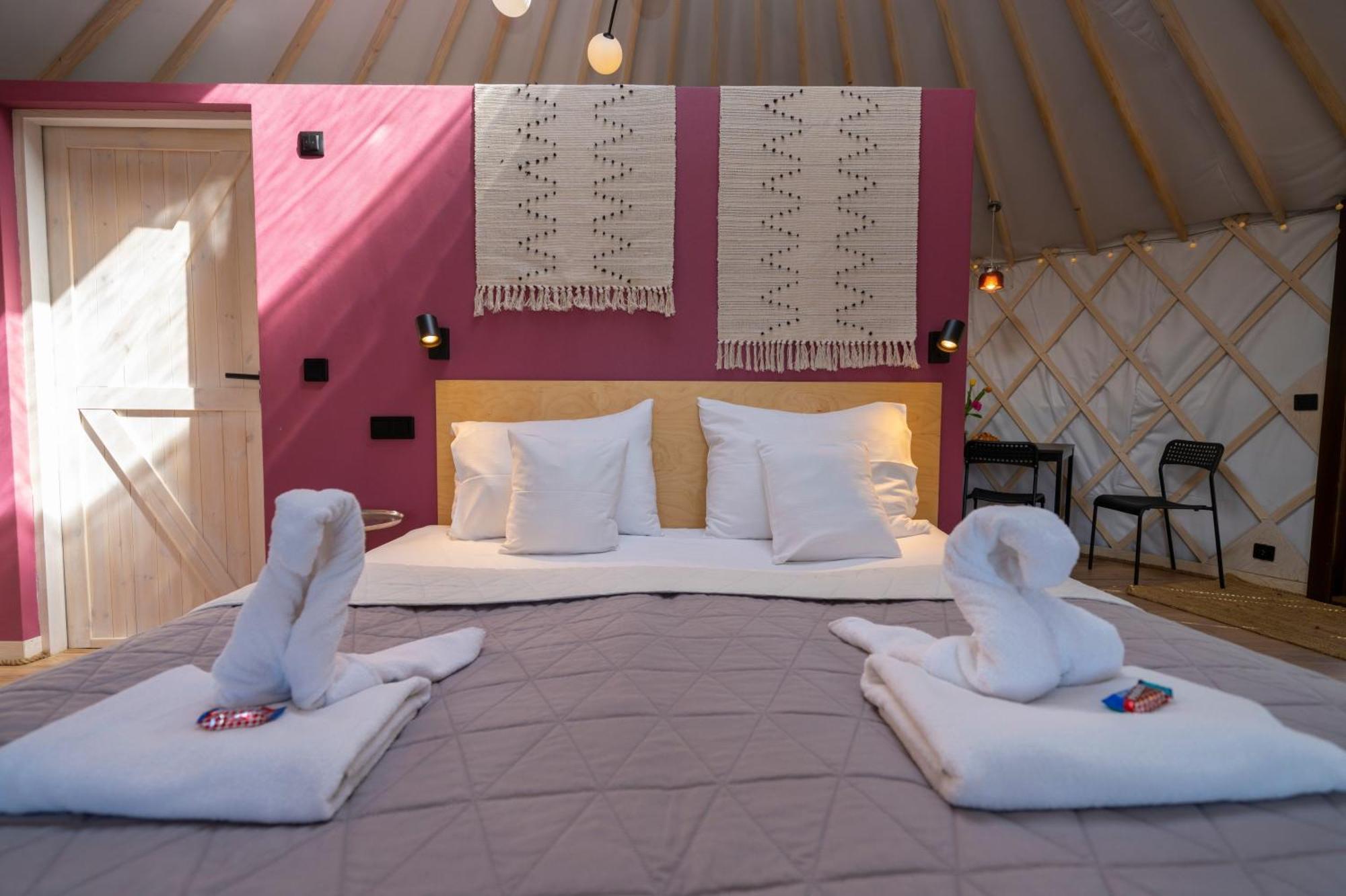 Dom W Domu - Izera Glamping Bed & Breakfast Gajowka  Luaran gambar