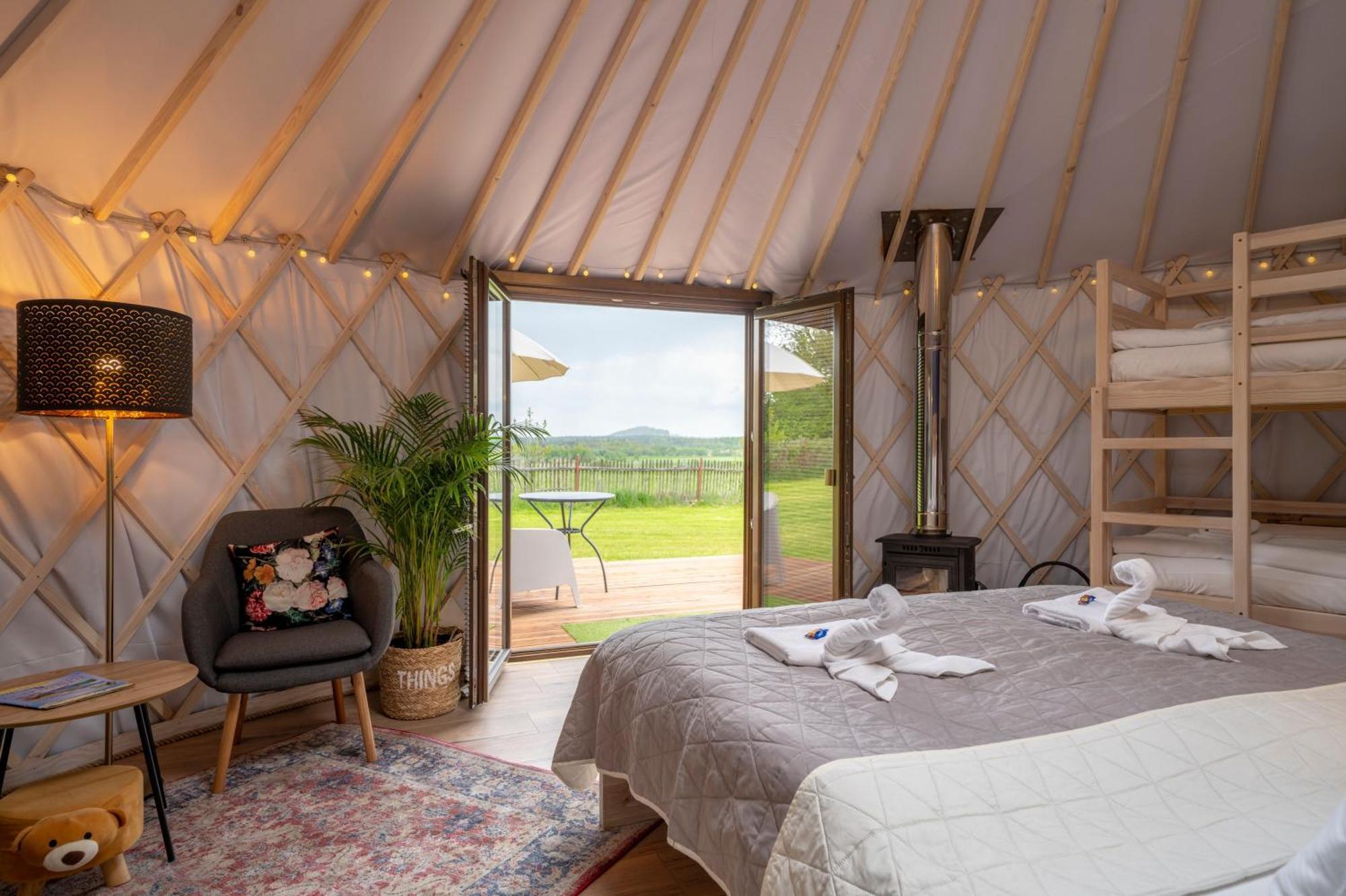 Dom W Domu - Izera Glamping Bed & Breakfast Gajowka  Bilik gambar