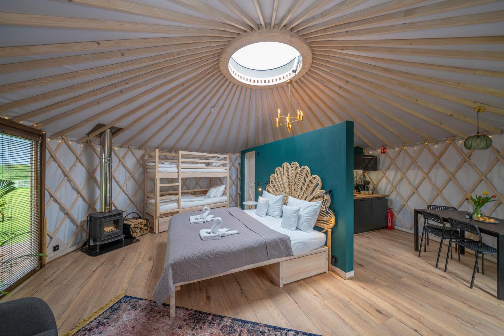 Dom W Domu - Izera Glamping Bed & Breakfast Gajowka  Bilik gambar